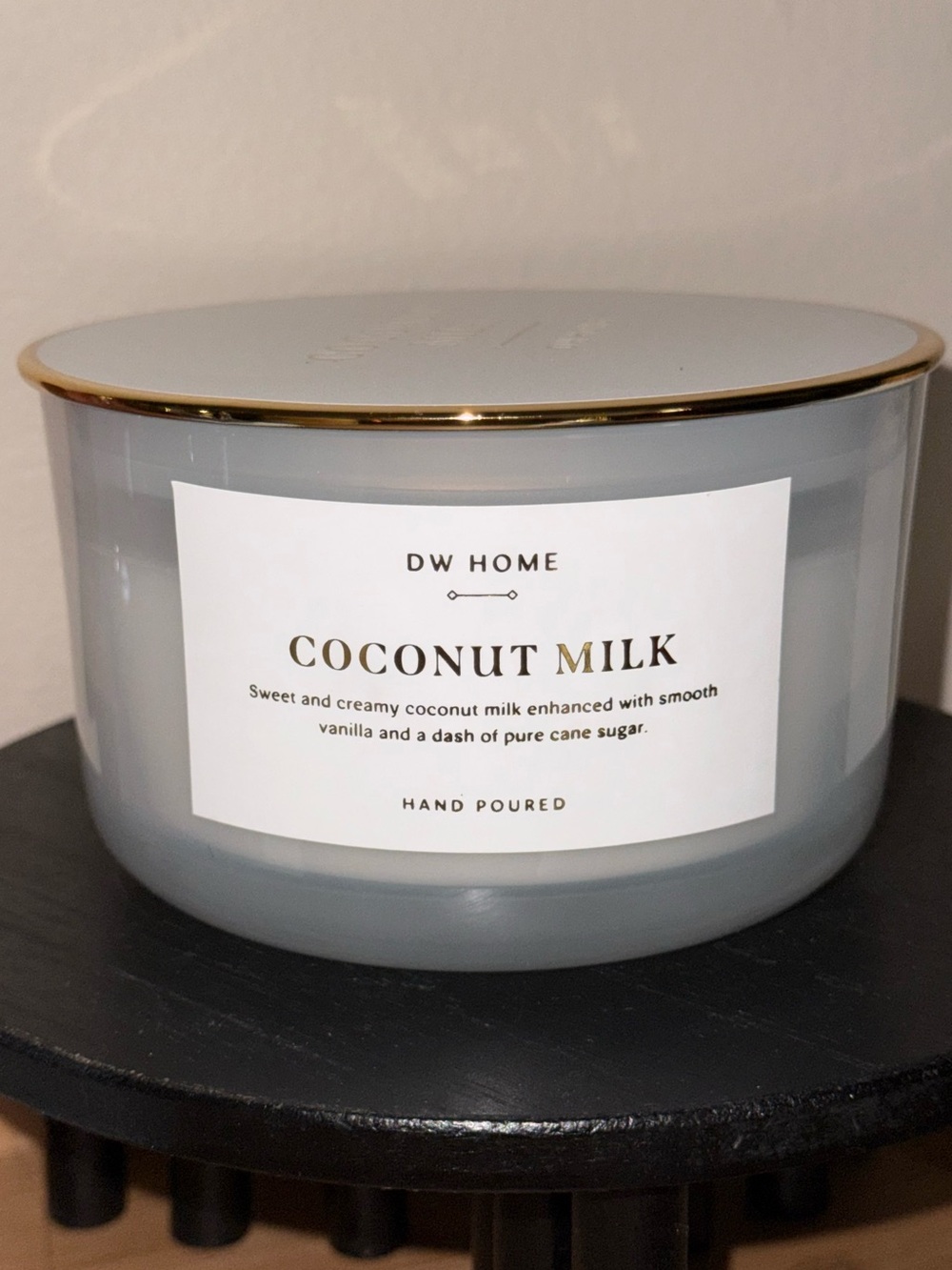 DW HOME COCONUT MILK Scented Candle